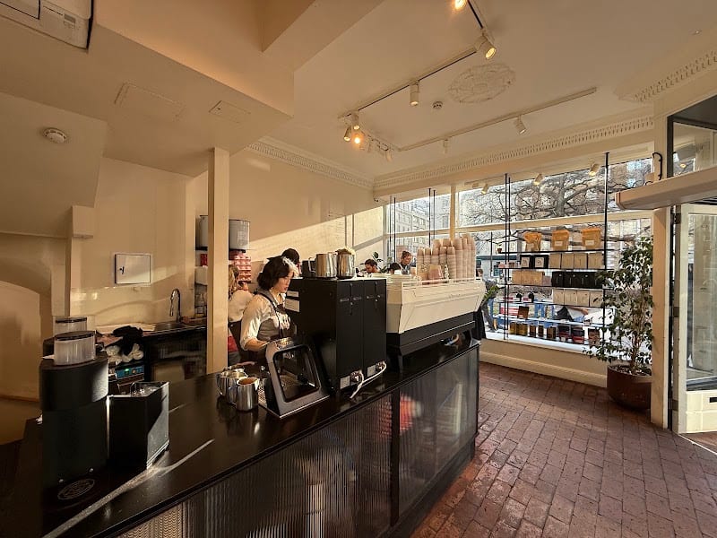 Rosslyn Coffee London Wall, London