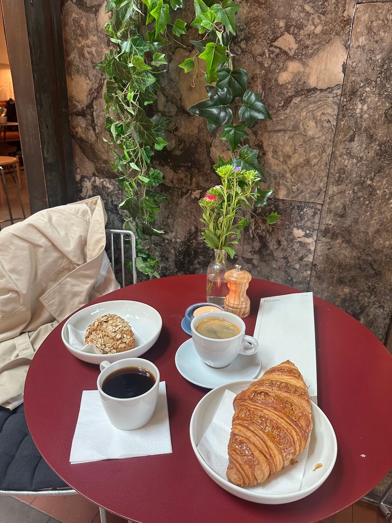 Fuglen Kaffebar, Oslo