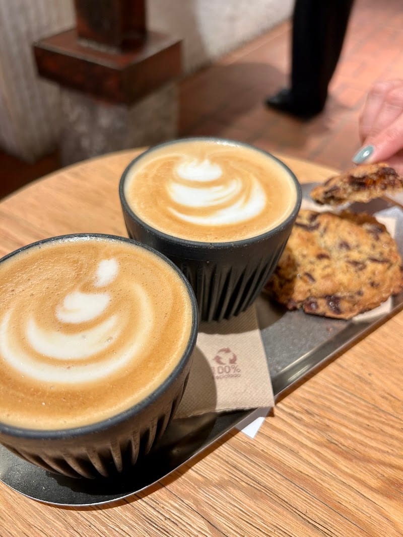 EN BRUTO I Café de Especialidad & Brunch, Madrid