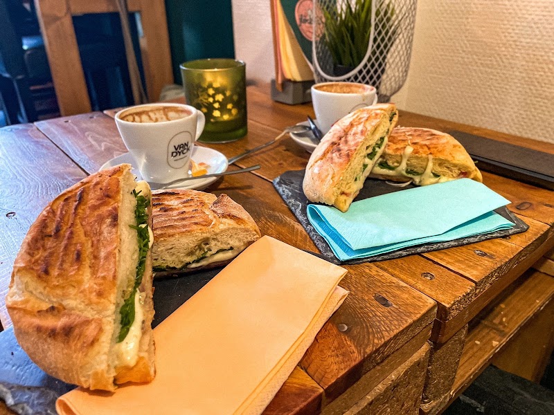 Jlöcklich Barista Café, Cologne
