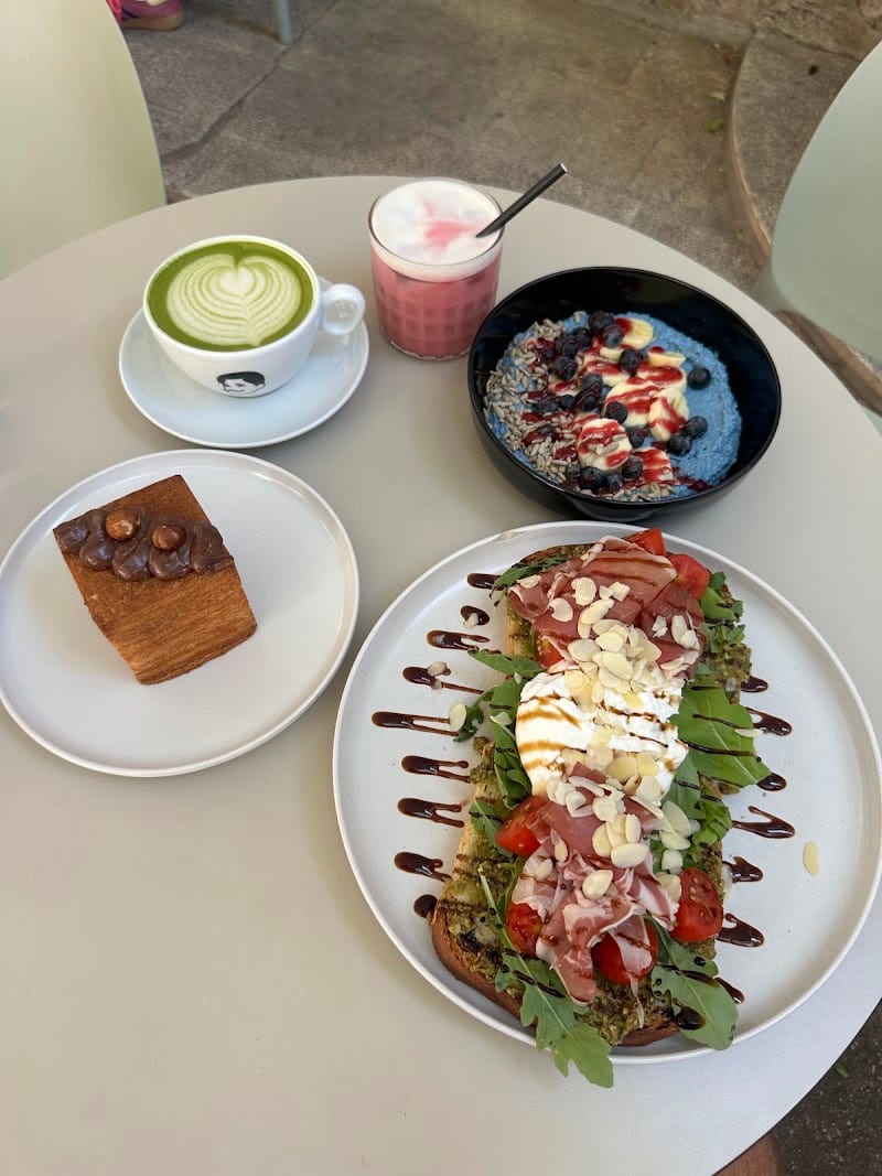 Stow Coffee Roasters Split — Specialty Coffee Shop, Split
