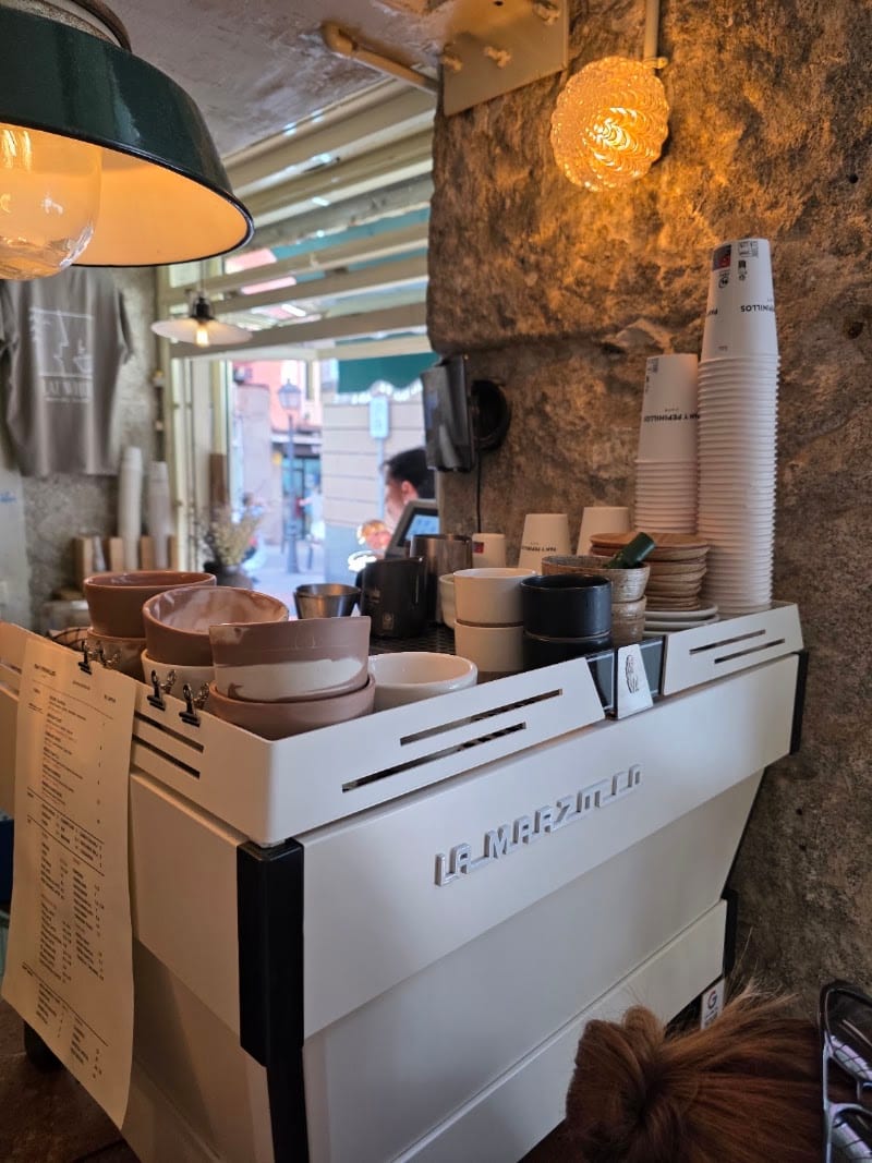 Pan y Pepinillos Café, Madrid