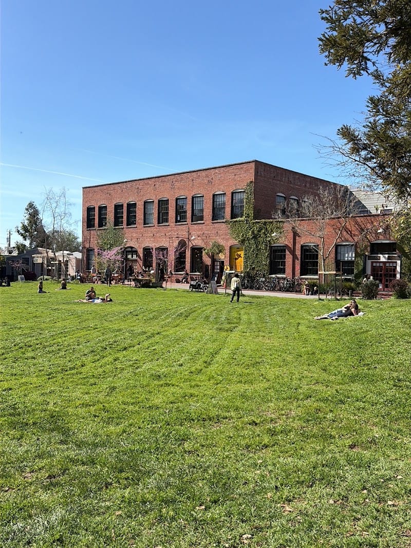The Hidden Cafe, Oakland