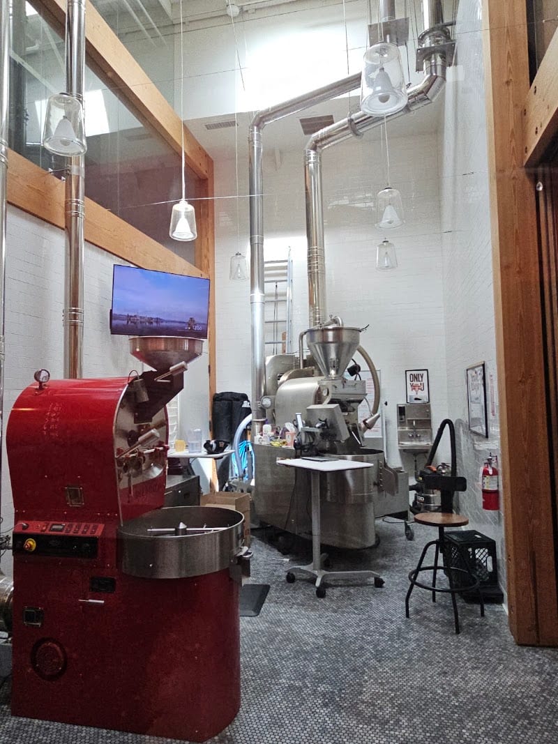 The Crown: Royal Coffee Lab & Tasting Room, Oakland