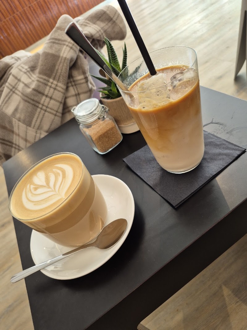 BLACKCOFFEE, Cologne