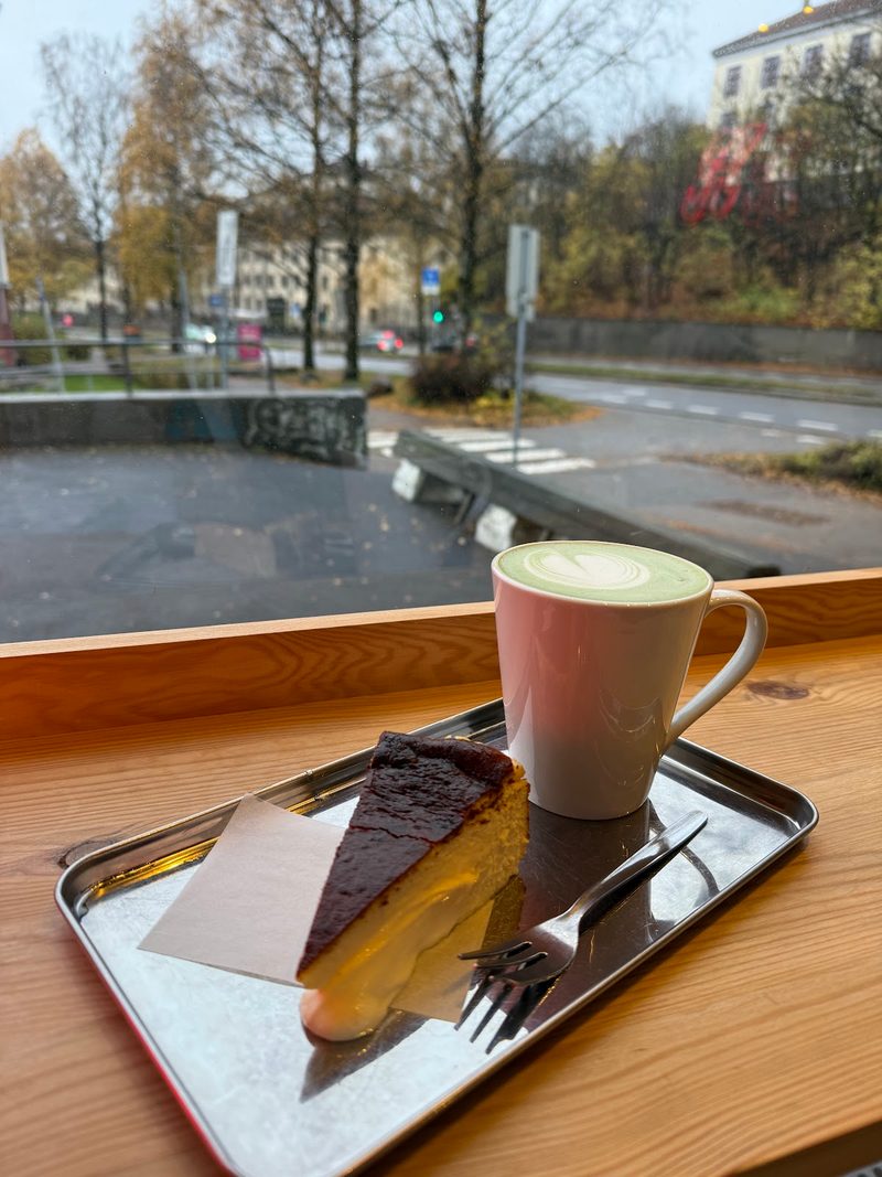 Hernández Oslo, Oslo