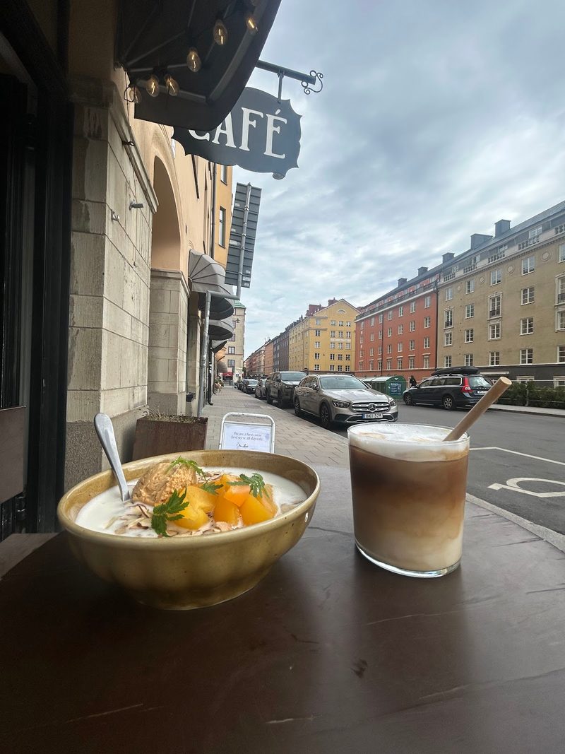 Pom & Flora, Stockholm