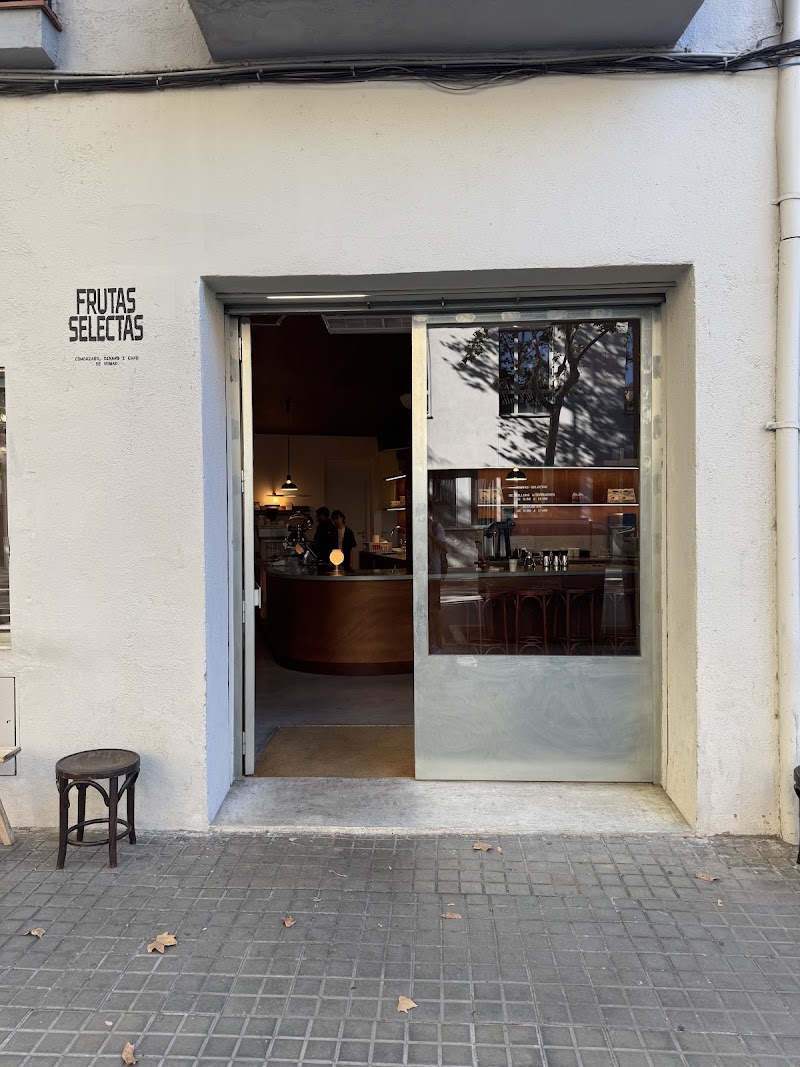 Nomad Frutas Selectas, Barcelona